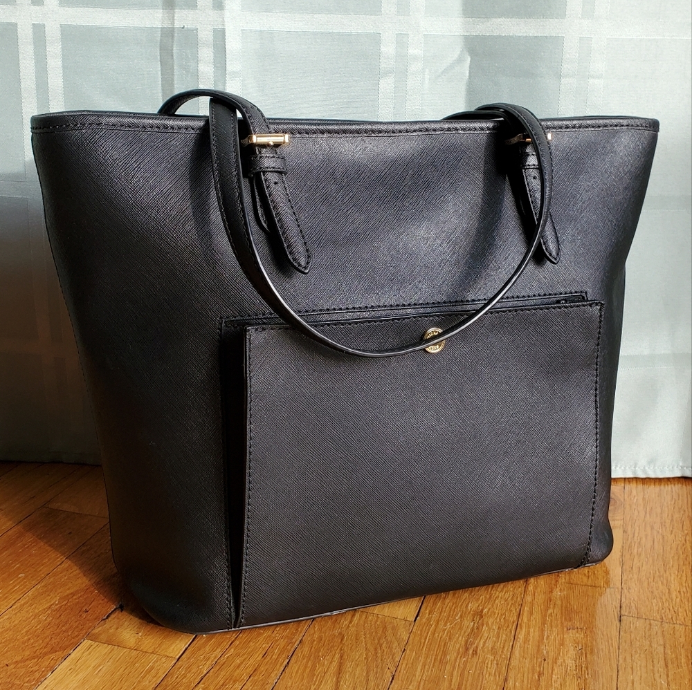 Michael Kors Black Snap Pocket Jet Set Leather Tote